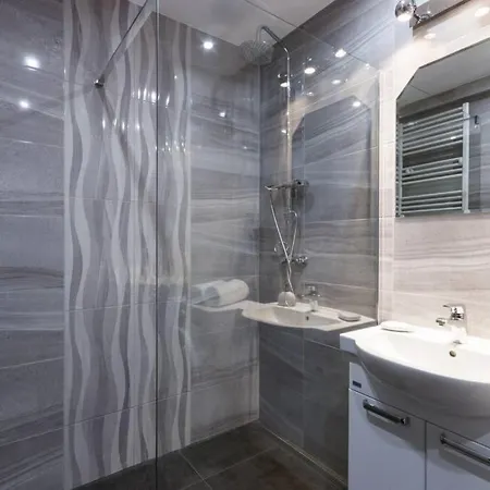 Lejlighed New Old Town - 54m2 - 6 Beds - New Bulding - Lift