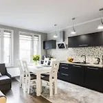 New Old Town - 54m2 - 6 Beds - New Bulding - Lift Διαμέρισμα *