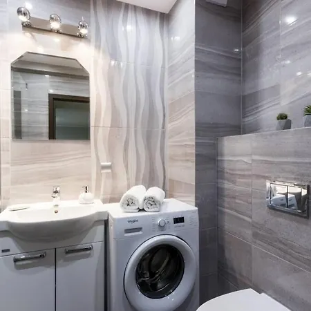 New Old Town - 54m2 - 6 Beds - New Bulding - Lift Daire