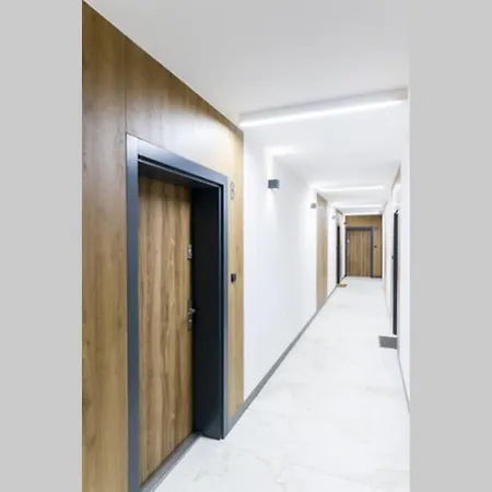 New Old Town - 54m2 - 6 Beds - New Bulding - Lift Wroclaw